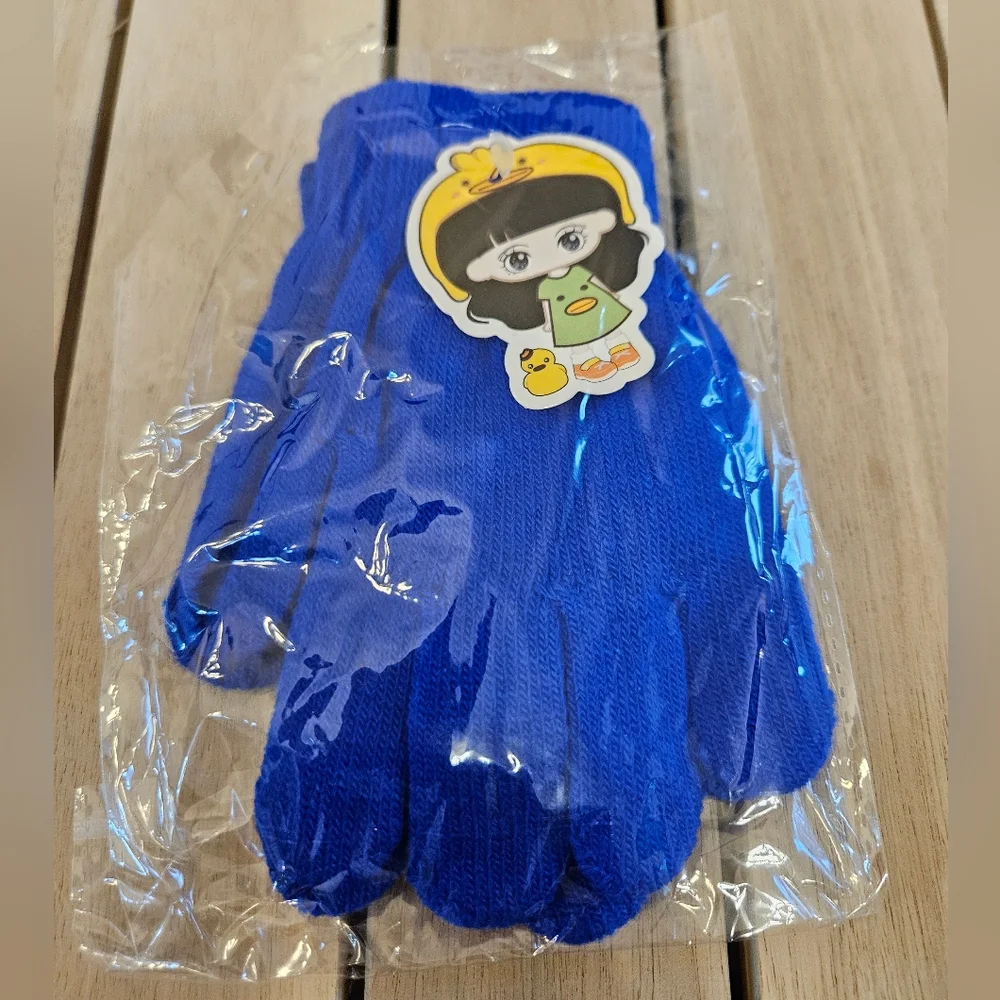 Children's blue knit gloves.One-size-fits-all. NWT